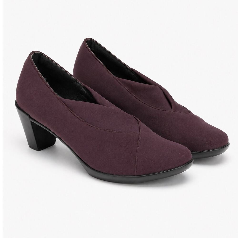 NAOT Lucente Pumps